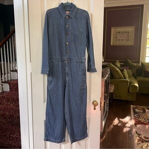 Levi’s denim jumpsuit XS NWT snap J136